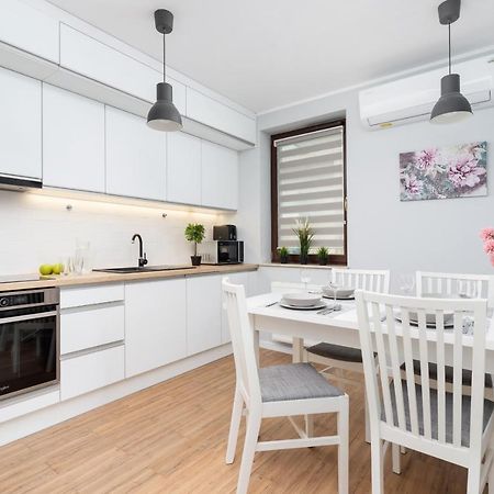 Apartments Cystersow Cracow By Noclegi Renters Krakow Dış mekan fotoğraf